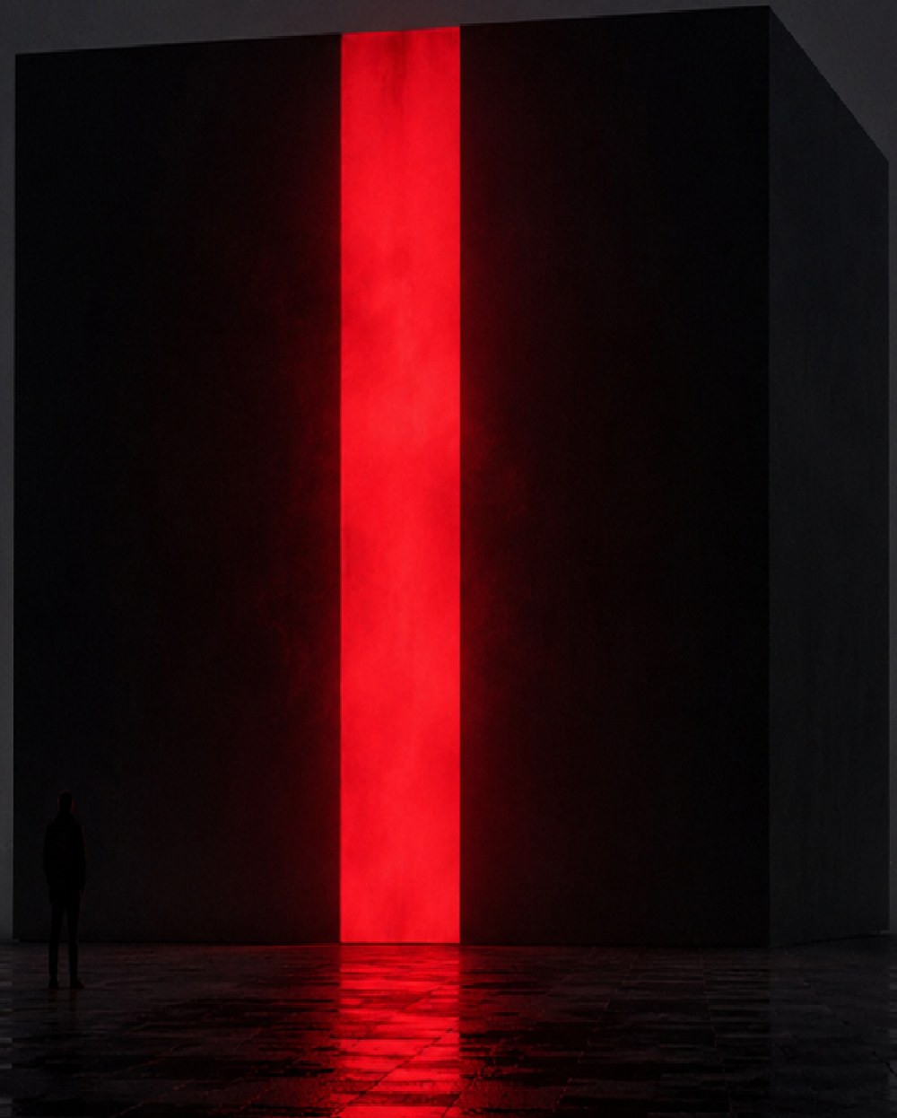 Detail of the single luminous vertical fenda in the matte-black surface.